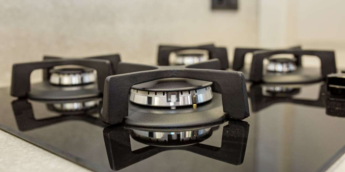 The Comprehensive Guide to Built-In Cookers and Hobs: Features, Benefits, and Considerations