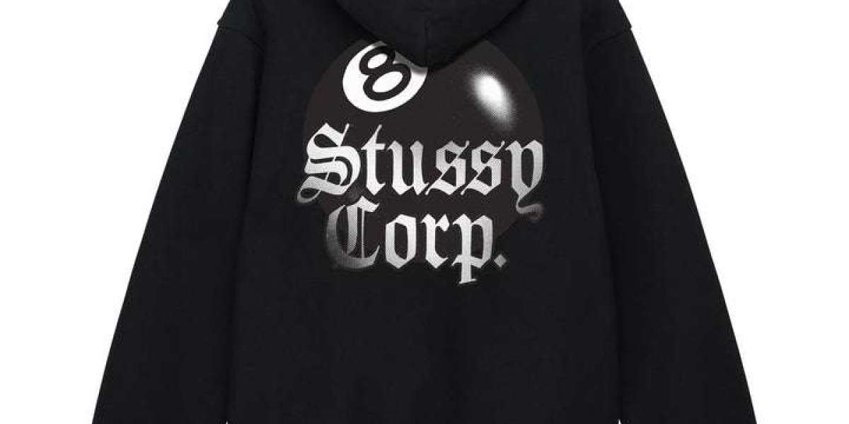 Stussy’s Global Identity: Streetwear’s Unlikely Trailblazer From Laguna Beach to Tokyo