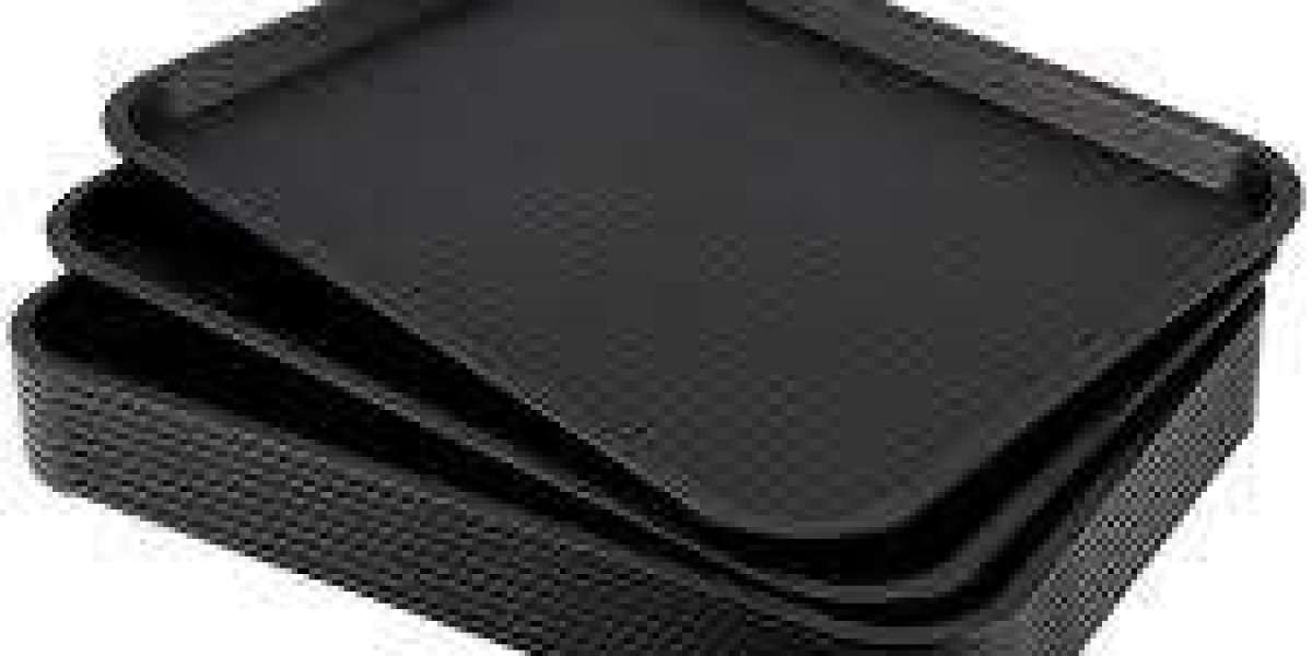 What Are Key Factors in Designing Custom Food Trays Layouts?