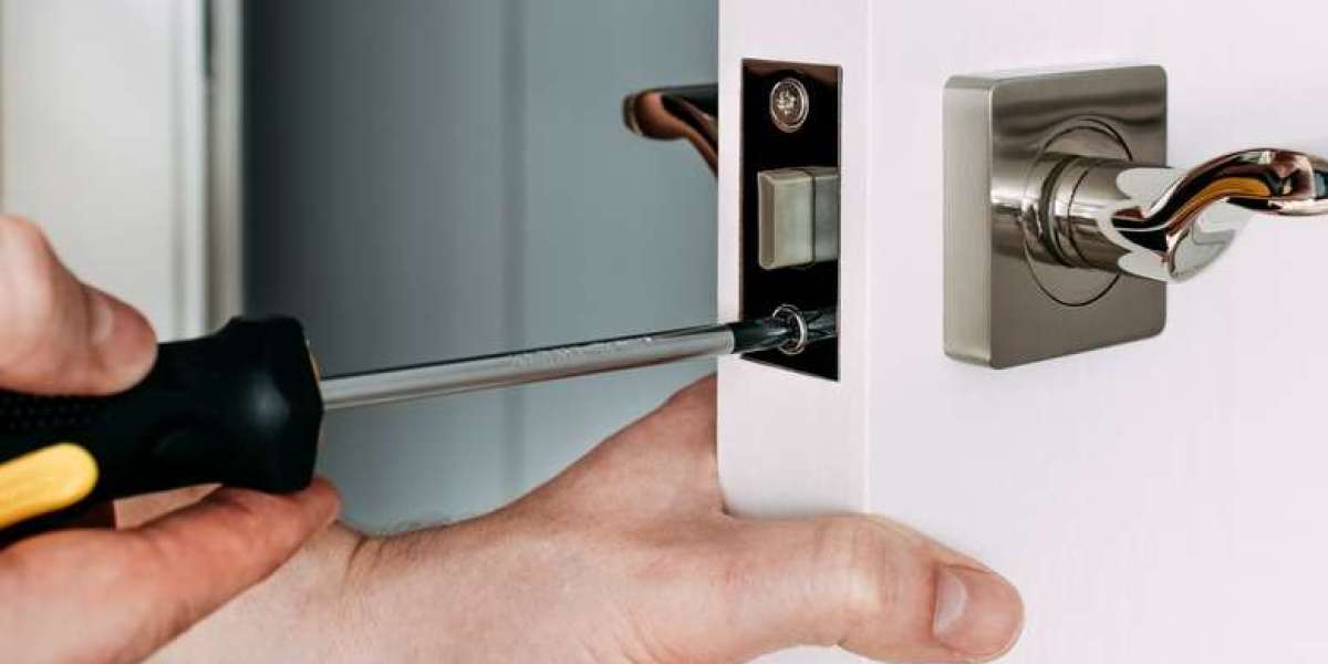 Who Is the Best Locksmith Near Me in Dubai for Homes and Cars?