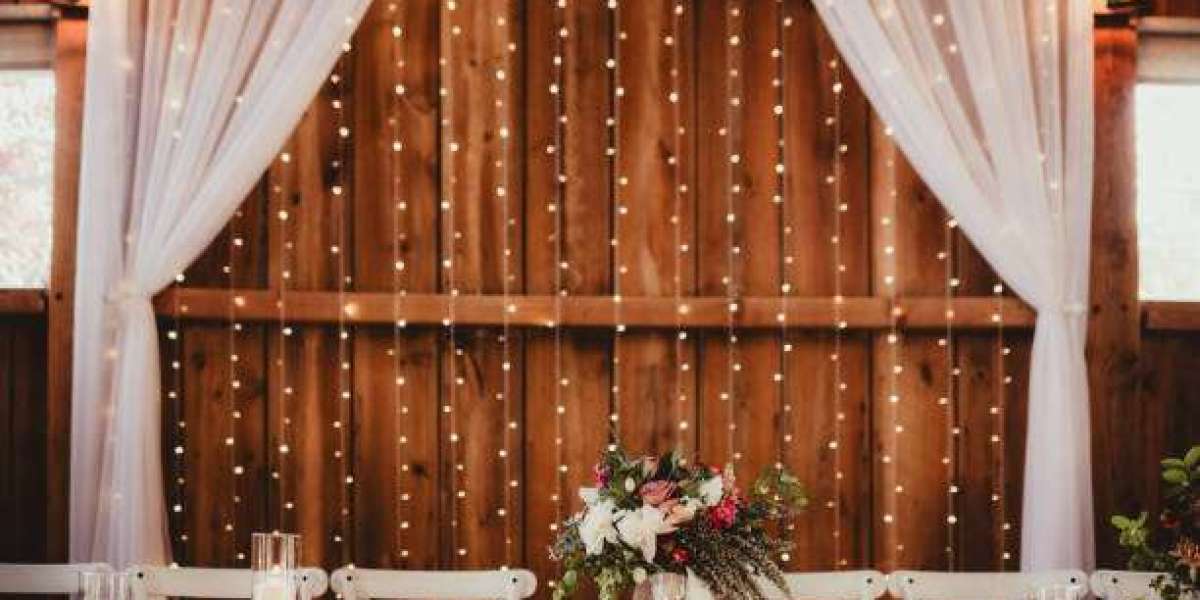 Stunning Fairy Light Table Decoration Ideas for Weddings