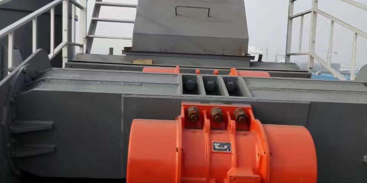 Five Factors to Choose the Right Sand and Gravel Vibrating Screen Motor