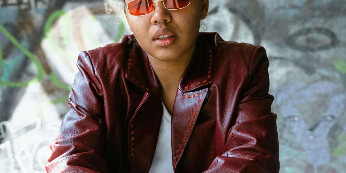 Guide to painting and customizing leather jackets