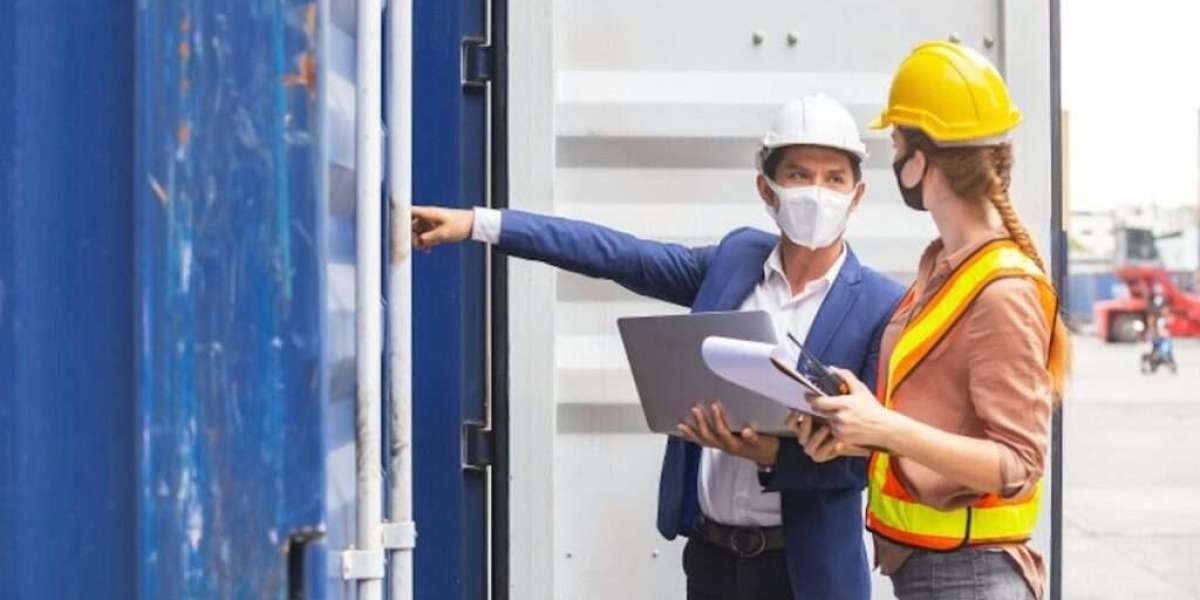 How Weather and Environment Impact Crane Structural Integrity