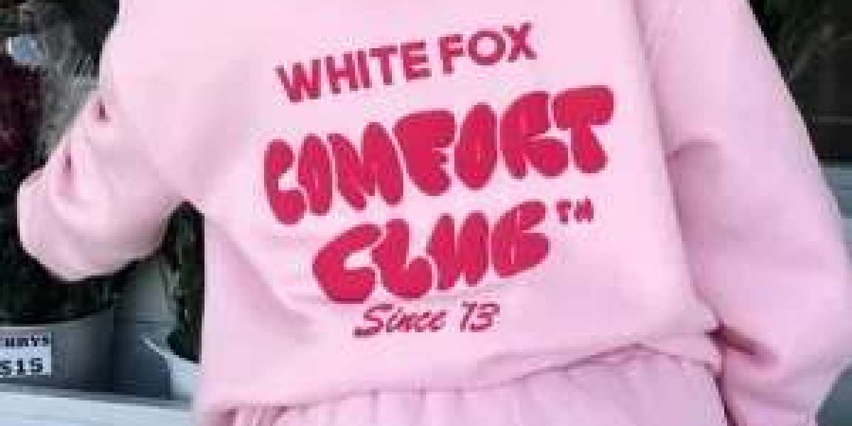 Mixing White Fox Comfort with Cactus Jack Boldness