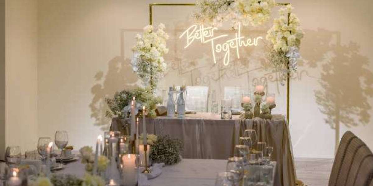 Wedding Photo Gallery Lighting Ideas to Highlight Your Pictures
