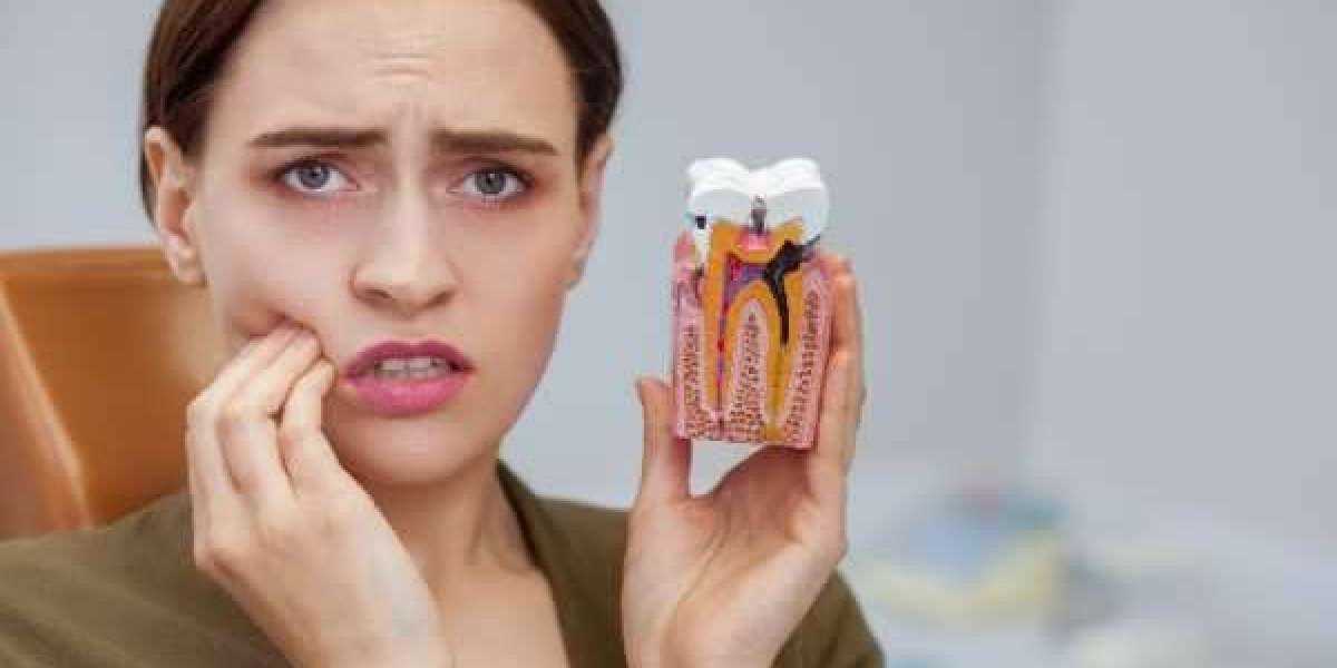 Teeth Whitening Basics: Types, Effects, and Safety Considerations